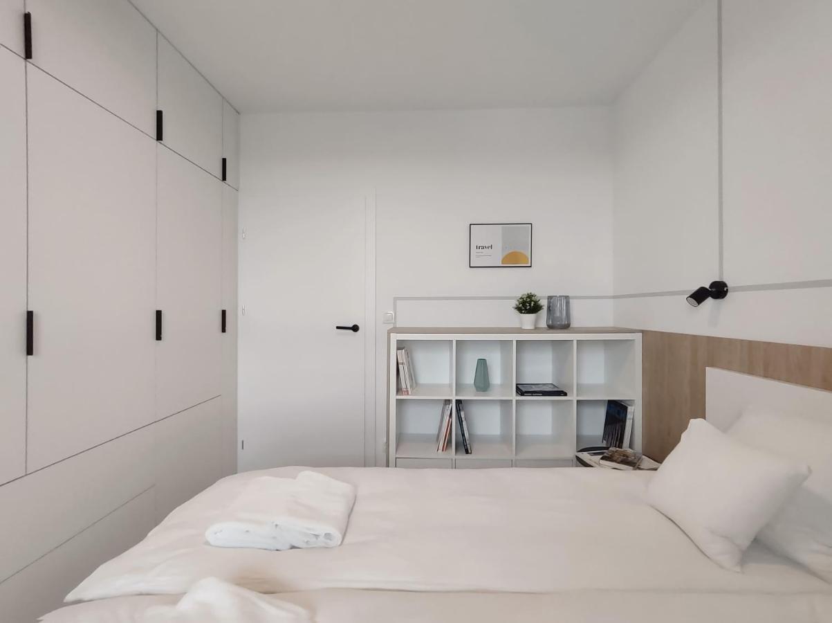 Elegant 3City Apartment With Parking In Gdansk By Noclegi Renters Kültér fotó